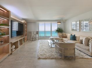 102 24th St, Miami Beach, FL 33139