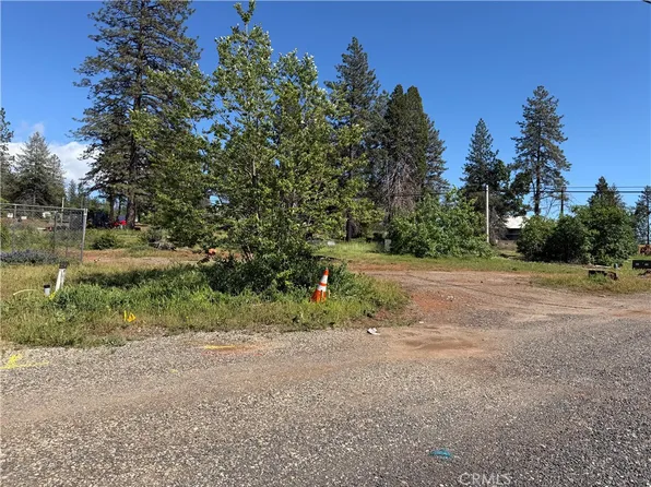 8736 Nugget Ln, Paradise, CA 95969