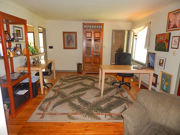 4Familyroom2