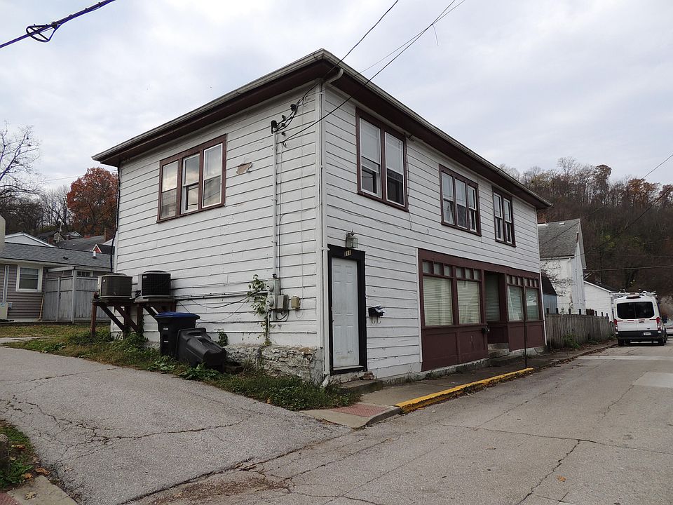 1st image of 211 New St