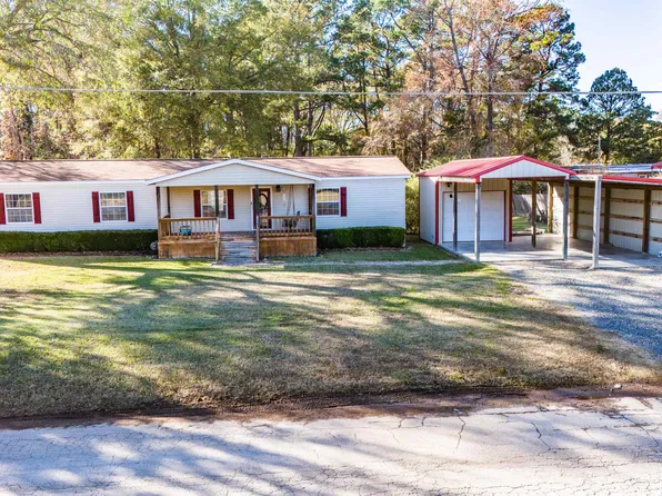 605 Noble St, Waskom, TX 75692