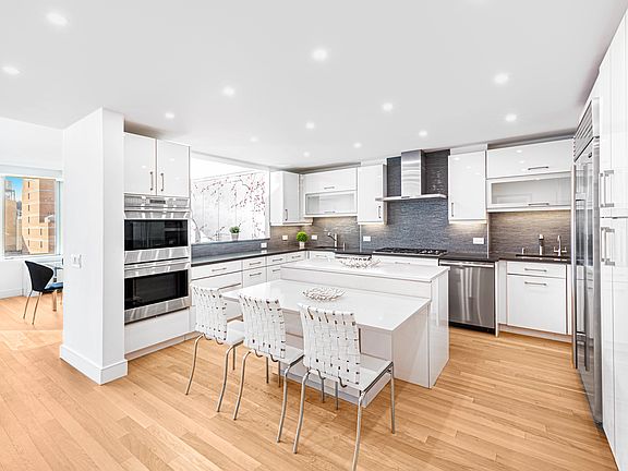 2nd image of 2373 Broadway APT 1208