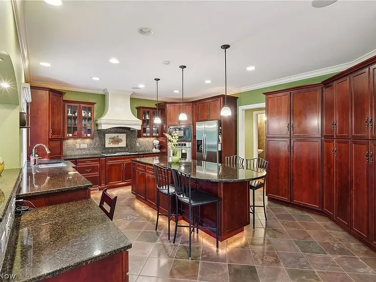 7560 Royal Portrush Dr — Photo 9