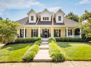 1701 Southlake Dr, Louisville, KY 40223