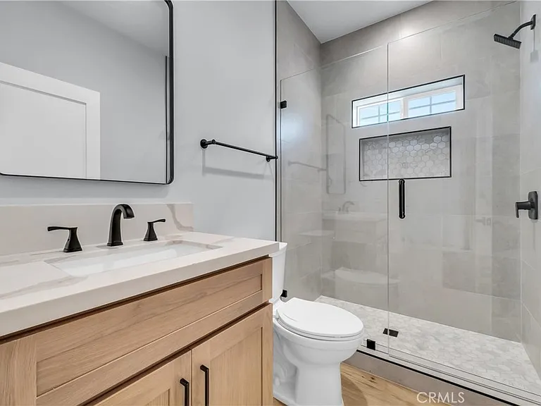 114 N Cornell Ave #B — Photo 11