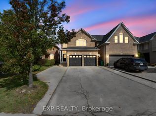 7283 Bread Fruit Ln, Mississauga, ON L5N8H6