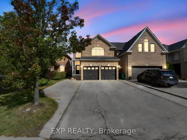 7283 Bread Fruit Ln, Mississauga, ON L5N 8H6