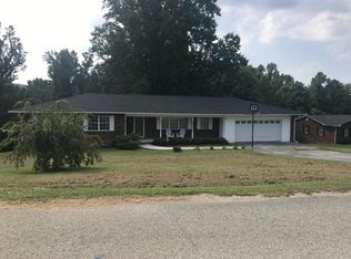 101 April Ln, La Follette, TN 37766
