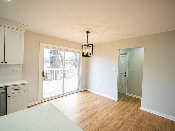 4th image of 9609 Eby St