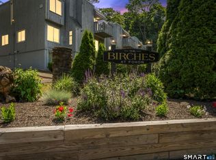 11 Cedar Ct UNIT I, East Haven, CT 06513