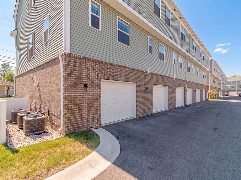 322 Jeff Keeton Dr — Photo 26