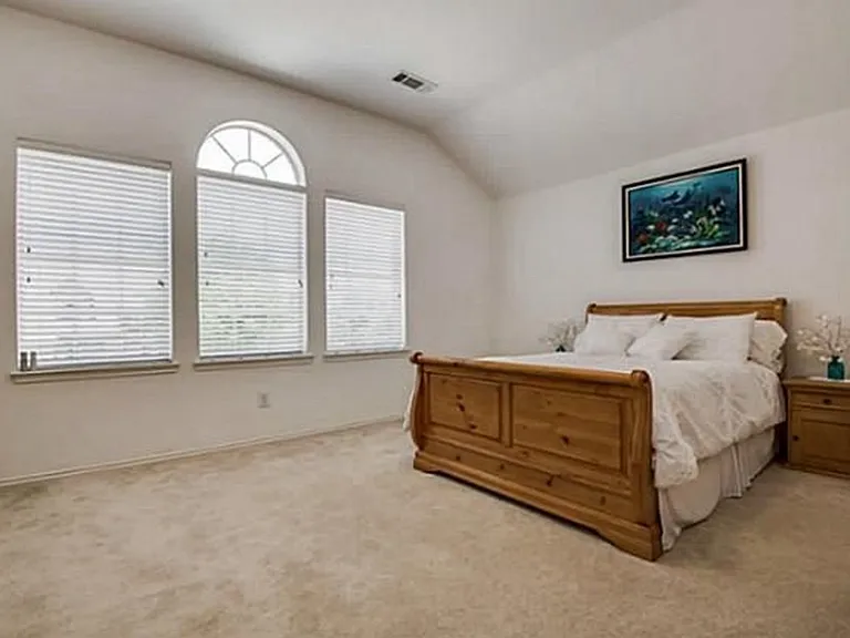 10205 Benwick Dr — Photo 12
