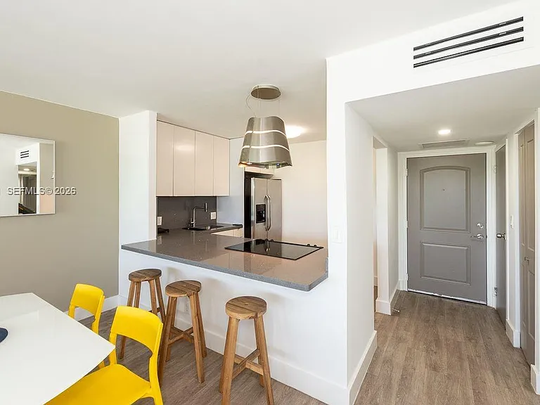 100 Bayview Dr #210 — Photo 8