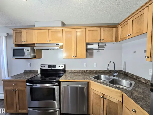 155 Edwards Dr SW #105, Edmonton, AB T6X 1N6