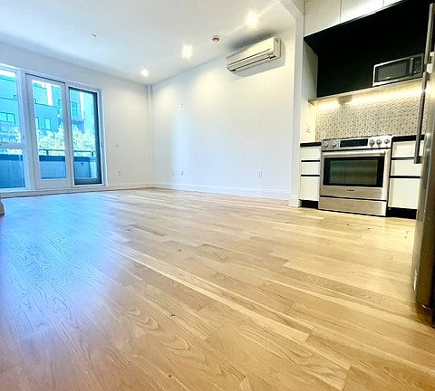 3rd image of 2443 Ocean Ave #4B