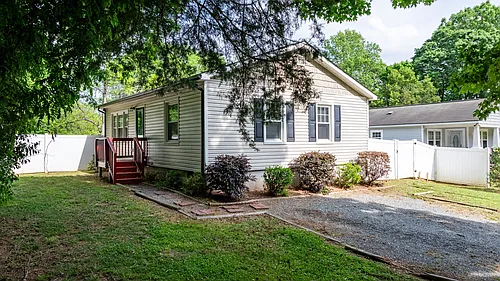 2805 McCombs St Photo 1