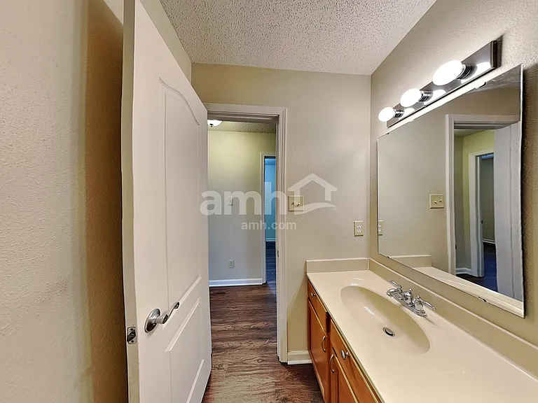 5631 Hammermill Dr — Photo 16
