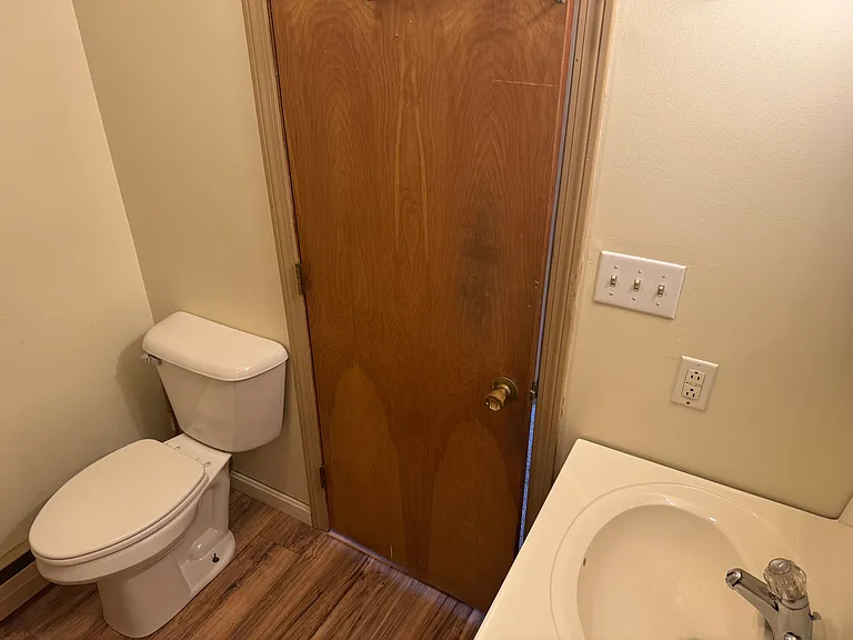 806 Old Claremont Rd #4 — Photo 4