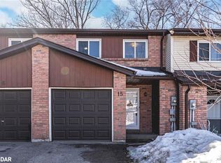 52 Adelaide St #15, Barrie, ON L4N3T5