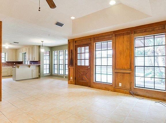 4th image of 3101 Heron Ave