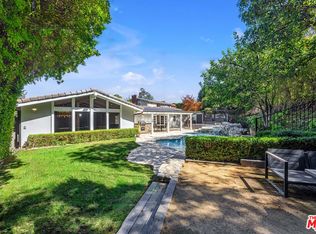 8331 Skyline Dr, Los Angeles, CA 90046