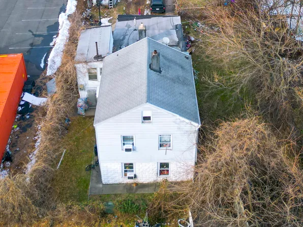 132 Saint Mary's Avenue image 1 of 32