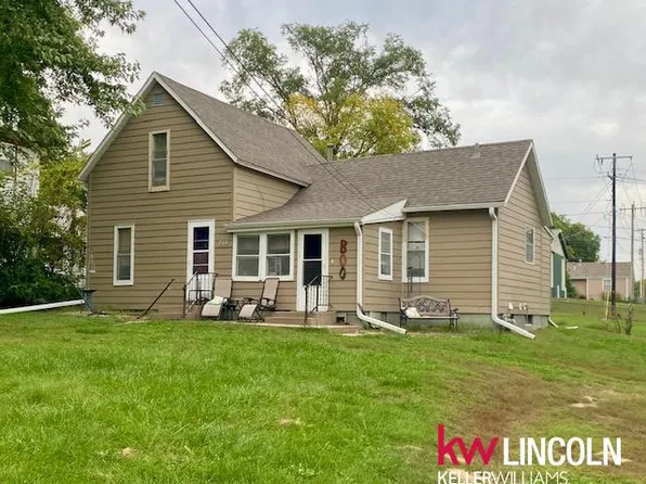 214 E Seward St, Seward, NE 68434