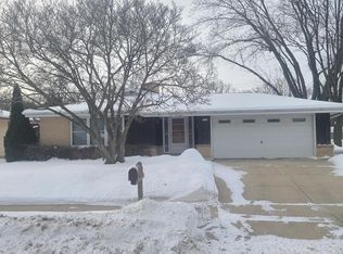 1907 W Grange Ave, Milwaukee, WI 53221
