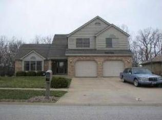 711 Naoma Dr, Crete, IL 60417