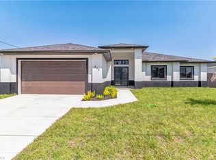617 SW 18th Ct, Cape Coral, FL 33991