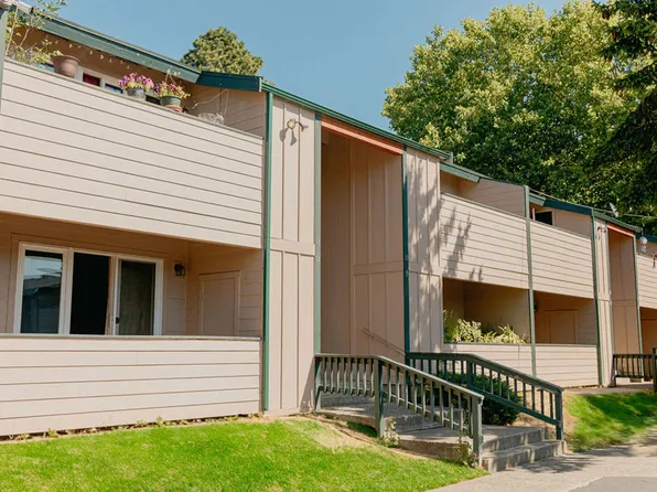 The Texas St Apartments