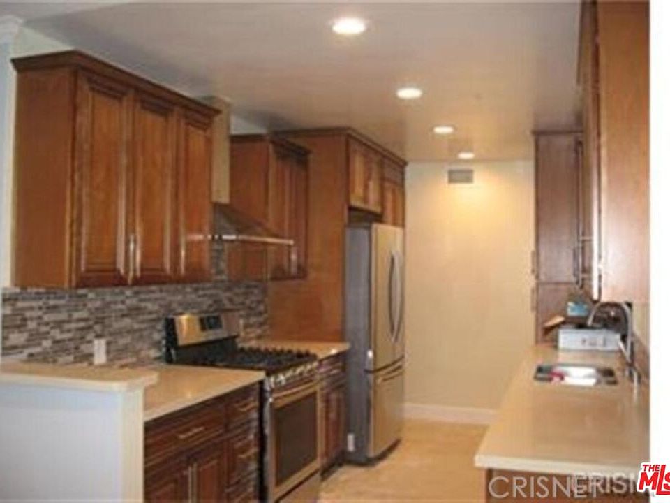 1st image of 5531 Fallbrook Ave
