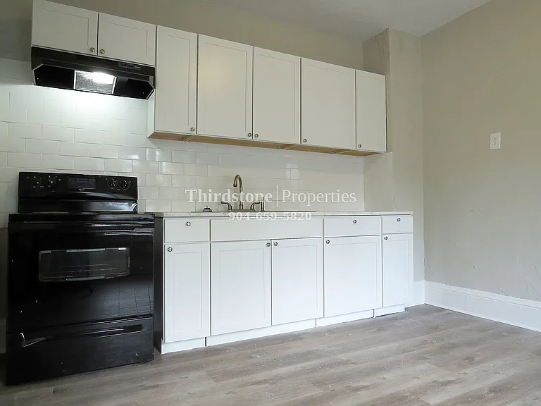 3326 W 1st St — Photo 6