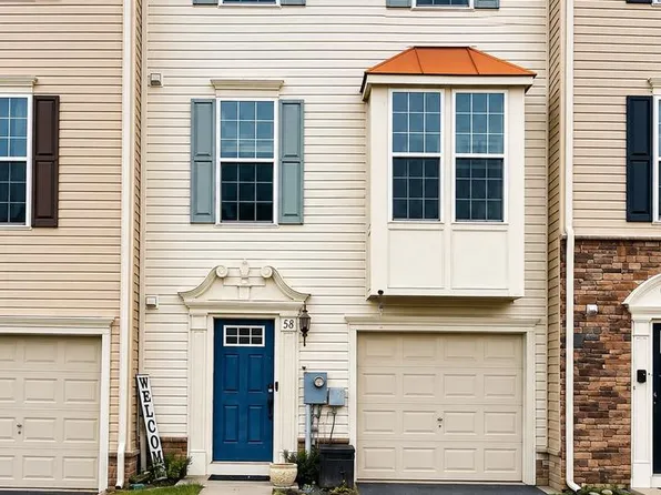58 Gauley River Path, Falling Waters, WV 25419