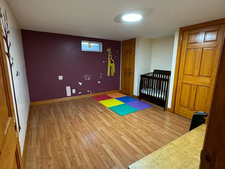 653 Grove Ave — Photo 12