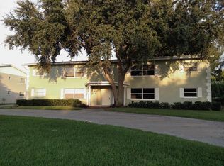 4533 Overlook Dr NE, Saint Petersburg, FL 33703