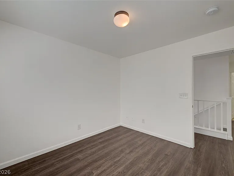 5672 Park City Ave — Photo 21