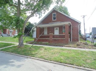 1007 Pestalozzi St, Highland, IL 62249