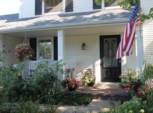 2333 Brookway Dr, Geneva, IL 60134