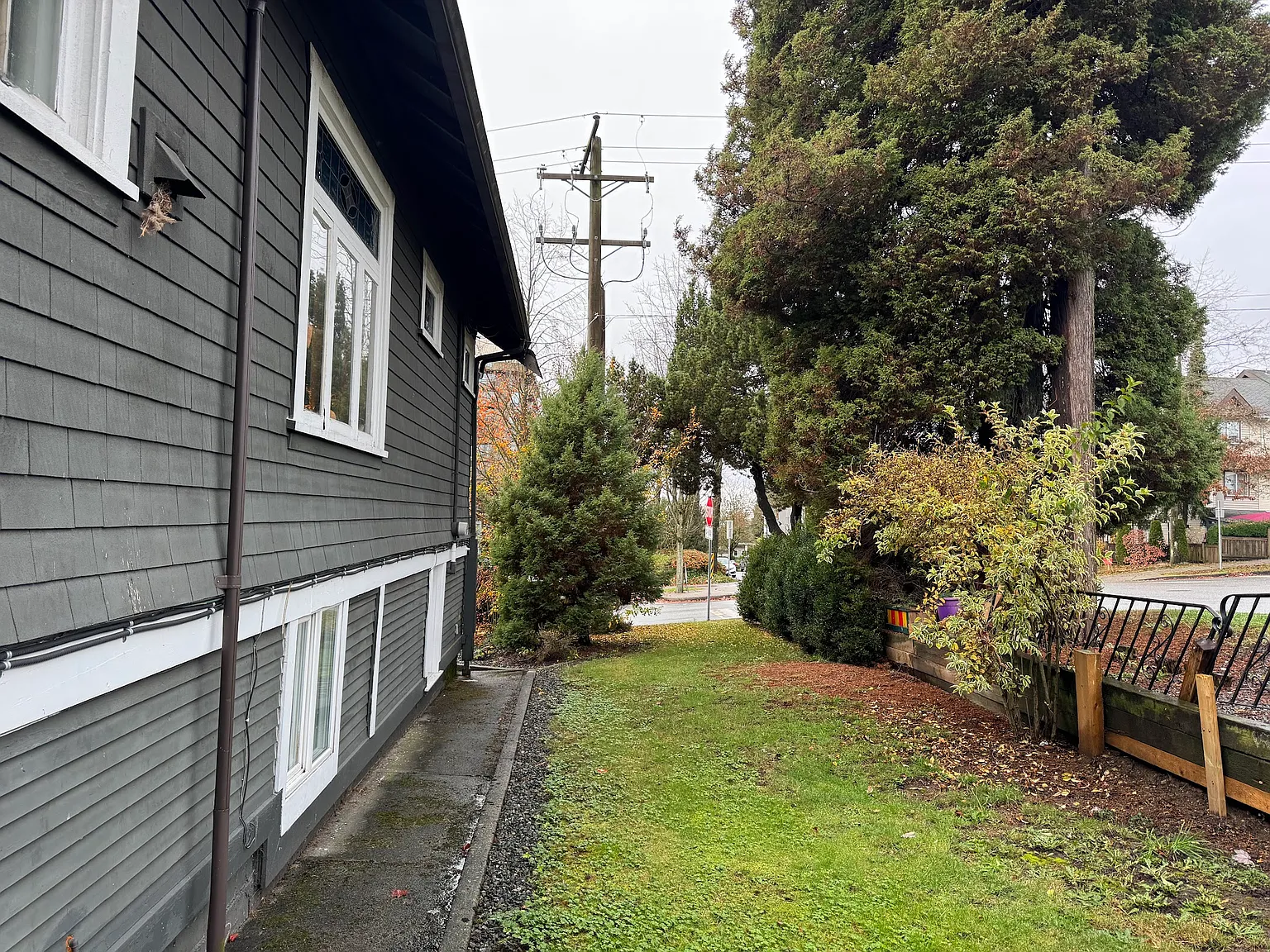 3 bed, 1500 sqft, $2,500 — Photo 2