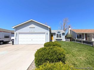 4712 Phoenix Dr, Cheyenne, WY 82001