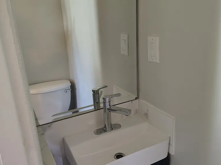 509 E Truslow Ave — Photo 22