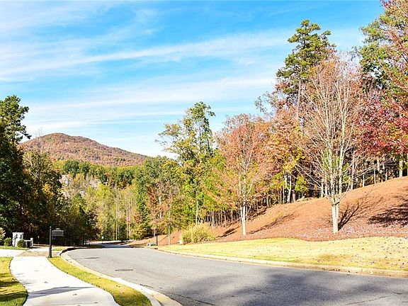 3rd image of 808 Meyer View Ln Lot 3