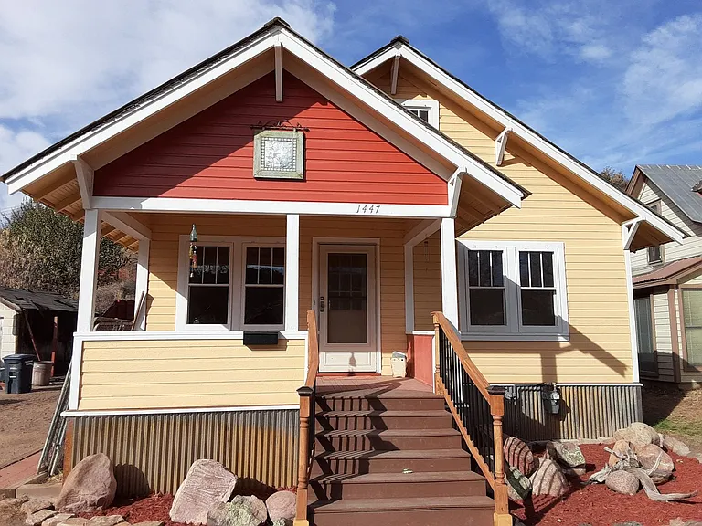 1447 W 3rd Ave — Photo 1