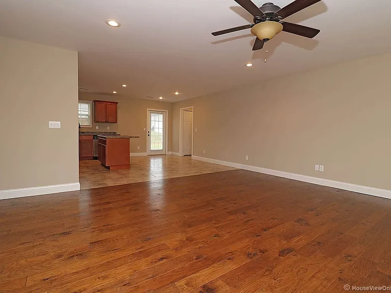 1752 Voyager Ct — Photo 3
