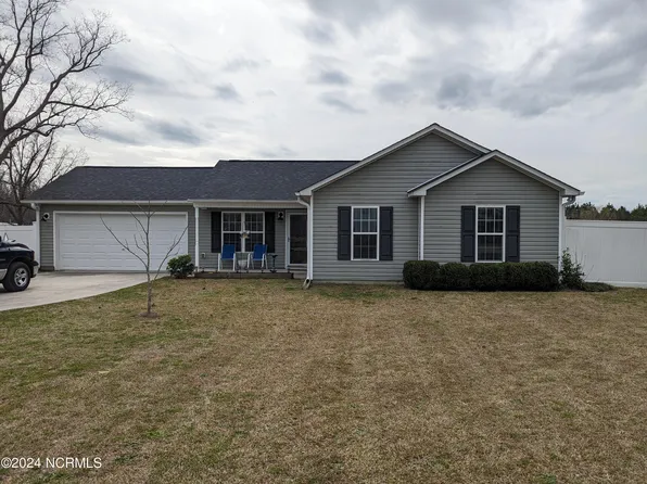 2325 White Oak River Road, Maysville, NC 28555