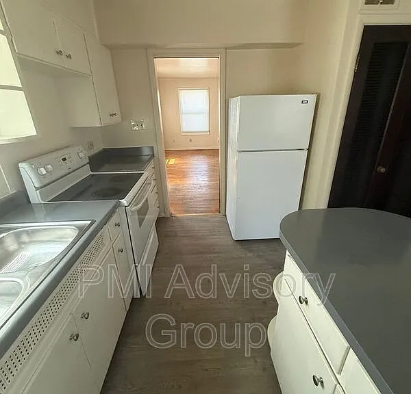 2634 SE Adams St — Photo 8
