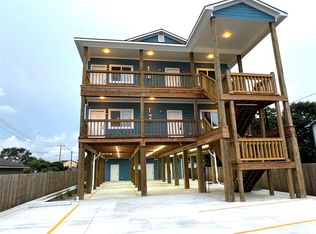 175 W 6th St #A, Kemah, TX 77565