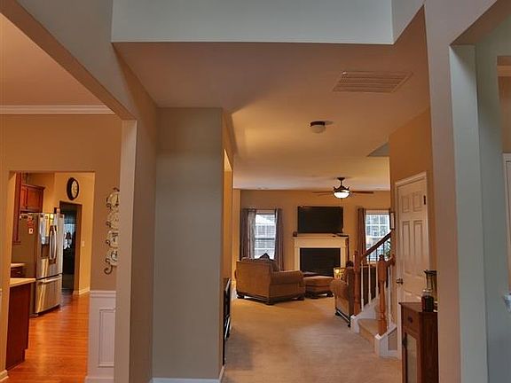 2nd image of 327 Abbey Gardens Ln