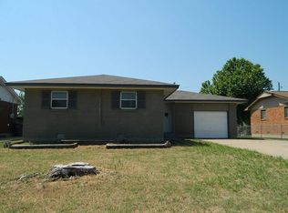 5322 NW Glenn Ave, Lawton, OK 73505